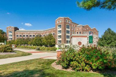 Doğu LANSING, MI, ABD, 19 Eylül 2024: Morrill Plaza Michigan Eyalet Üniversitesi Kampüsü.