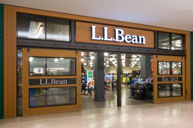 BLOOMINGTON, MN, ABD, 13 ARALIK 2024: L.L. Amerika 'daki Fasulye Mağazası.