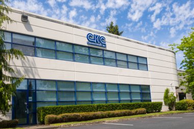 BOTHELL, WA, ABD, MAYIS 25, 2025: CKC Laboratuvarları Laboratuar dışı ve tescilli logo denemeleri.