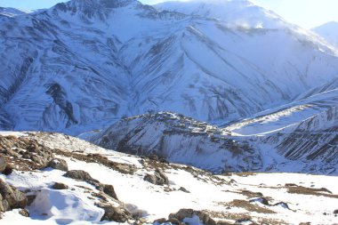 Bir grup kayakçı, Alpler, Valle dAosta, İtalya. Yüksek kalite fotoğraf