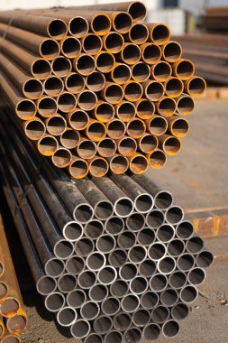 Metal ürünler, metal profil ve metal borular üretimi. Yüksek kalite fotoğraf