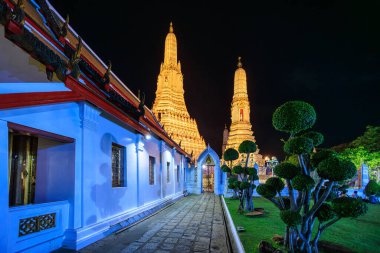 Bangkok 'taki eski Budist tapınağı Wat Arun