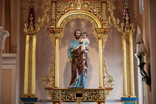 Saint Joseph Holding Infant Jesus His Arms Statue Cathedral Church — Stock Photo, Image