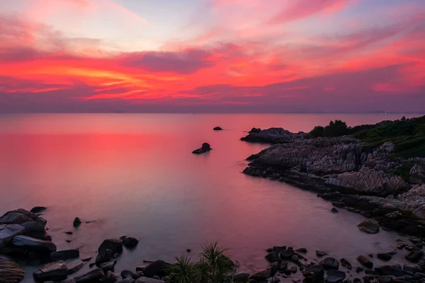 Краєвид Природної Кам Яної Арки Моря Проти Рожевого Неба Сутінках — стокове фото