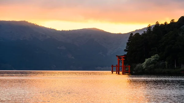 Porta Torii Vermelha Santuário Hakone Jinja Lago Ashi Pôr Sol — Fotografia de Stock