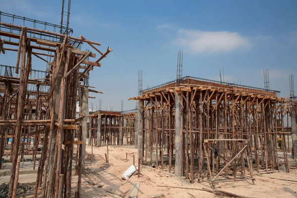 Hausbau Infrastruktur Aus Holz Bau Vor Blauem Himmel Immobilienbranche — Stockfoto