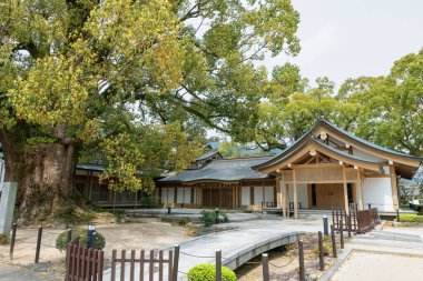 Dazaifu Tenmangu Tapınağı mimarisi, Fukuoka, Japonya. Eğitim Tanrısı Sugawara Michizane 'nin ruhuna adanmış ünlü seyahat yeri..