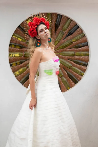Portrait Mexican Woman Traditional Make Bride Catrina Costume Posing Wall — Stock Photo, Image