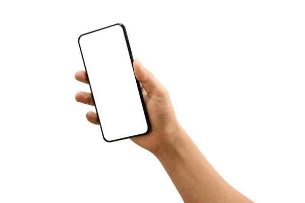 白い背景に隔離された空の画面で黒のスマートフォンを保持男の手 クリップパスが含まれています — ストック写真