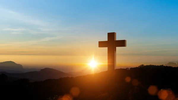 Sziluettek Keresztény Kereszt Szimbólum Tetején Hegy Napkelte Égbolt Háttér Jézus — Stock Fotó