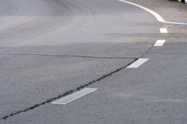 Otobanda yol tabelası.