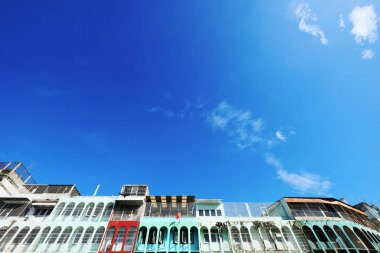 Şehrin modern binası