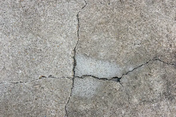 Eski çatlamış beton duvar