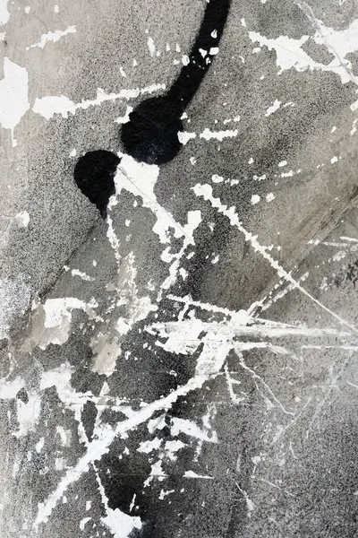 çatlaklı ve çizikli beyaz beton duvar