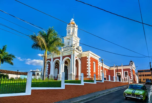 中美洲圣安娜的El Carmen教堂 萨尔瓦多 — 图库照片