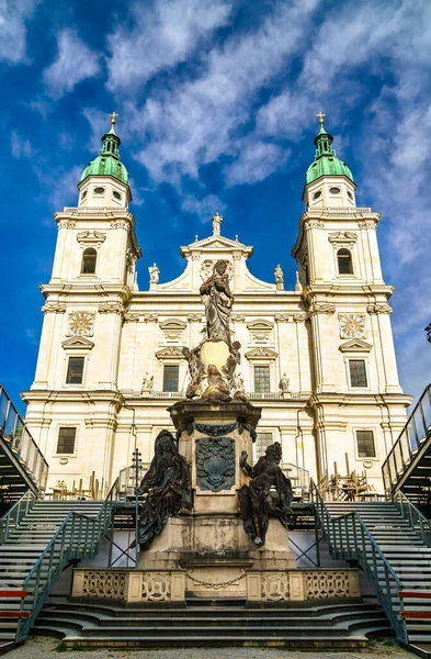 Mariankolonnen Och Salzburgkatedralen Domplatztorget Salzburg Österrike — Stockfoto