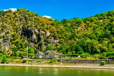 Yukarı Orta Ren Vadisi 'ndeki Sankt Goarshausen' deki ev, Almanya 'daki UNESCO dünya mirası.