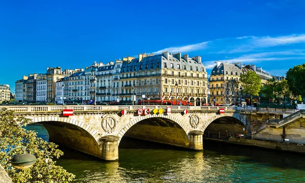 Saint Michel Köprüsü Paris Fransa Daki Seine Nehri Üzerinde — Stok fotoğraf