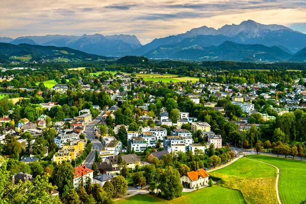 Panorama Aéreo Dos Subúrbios Salzburgo Áustria — Fotografia de Stock