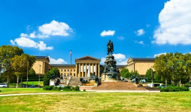 Pennsylvania 'daki Philadelphia Sanat Müzesi ve Washington Anıt Çeşmesi