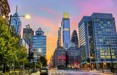 Philadelphia ufuk çizgisi John F. Kennedy Bulvarı - Pennsylvania, ABD