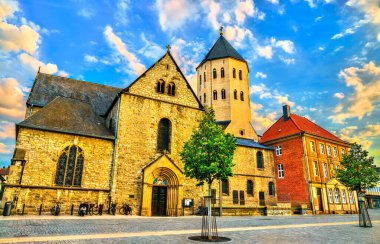 Paderborn 'daki St. Ulrich Kilisesi - Kuzey Ren-Vestfalya, Almanya
