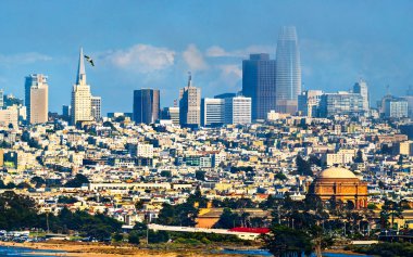 Aşağı San Francisco, California 'nın silüeti. ABD 'nin önde gelen turizm merkezleri