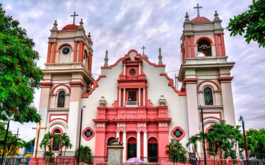 Aziz Peter Katedrali, Havari San Pedro Sula, Honduras 'ın merkezinde.