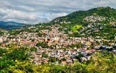 Cerro Juana Lainez 'den Tegucigalpa silueti. Orta Amerika 'nın başkenti Honduras
