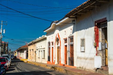 Leon 'un Nikaragua, Orta Amerika' daki geleneksel koloni mimarisi