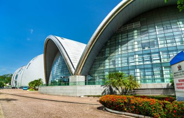 İspanya Limanı, Trinidad ve Tobago - 24 Temmuz 2024: Ulusal Gösteri Sanatları Akademisi, Kültürel Sanat Merkezi