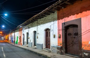 Leon 'un Nikaragua, Orta Amerika' daki geleneksel koloni mimarisi