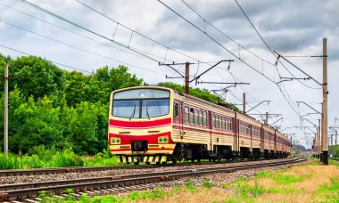 Ukrayna yapımı Ukrayna 'nın Ukrayna' nın Horlivka, Donetsk bölgesinde şu anda Rusya tarafından işgal edilen elektrikli banliyö treni.