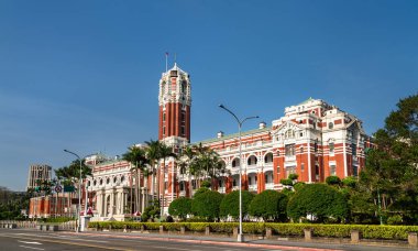 Tayvan 'ın Taipei kentindeki Başkanlık Ofisi, merkezi kuleye sahip kırmızı-beyaz bir koloni yapısı, hükümetin merkezi ve ulusların siyasi tarihinin bir sembolü olarak hizmet vermektedir.