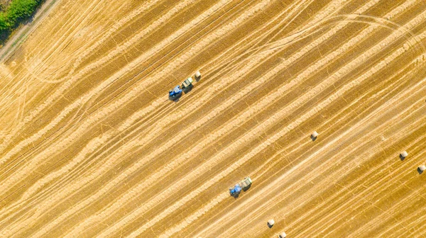 Top View Two Tractors Pulling Baler Machines Rolls Straw Spits — Stock Photo, Image