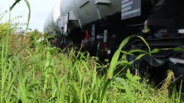 Transporte Petróleo Productos Químicos Gas Con Camiones Cisterna Vista Ángulo — Vídeos de Stock