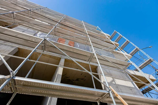 View Scaffold Placed Unfinished Edifice New Residential Building Construction Stockfoto