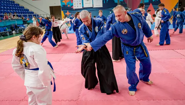 Zrenjanin, Voyvodina, Sırbistan - 27 Nisan 2025: Gerçek aikido dövüş sanatları kulübü 