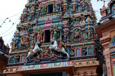 Kuala Lumpur, Malezya 18 Kasım 2024 Vibrant Hindu Tapınağı Kuala Lumpur, Malezya: Ruhani ve kültürel bir dönüm noktası