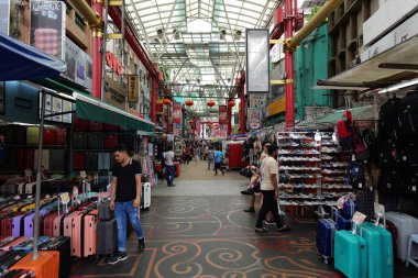 Kuala Lumpur, Malezya 18 Kasım 2024 Çin Mahallesi Jalan Petaling, Kuala Lumpur: A Bustling Market Scene