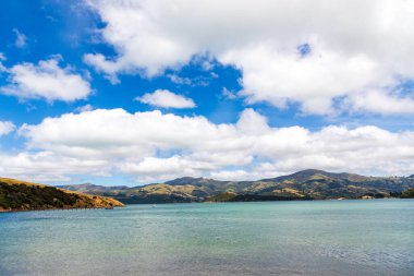 Akaroa, Yeni Zelanda 'nın güneyindeki Canterbury Bölgesi' nde, Banks Yarımadası 'nda yer alan küçük bir kasabadır. Akaroa adı 