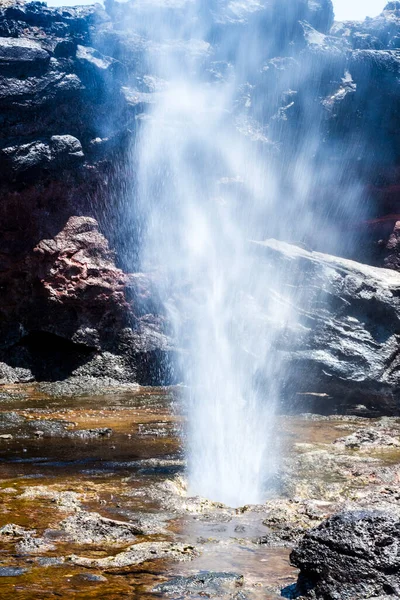 ナカレ ブロールの水のジェット — ストック写真