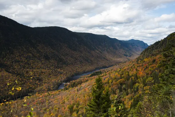 stock image Valley of the Jacques Cartier river at fall