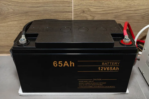 12V 65Ah battery for emergency power supply providing uninterrupted pure sinusoidal alternating voltage of 230 Volt.