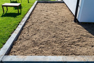 Kum yatağı teras vakfının inşası için hazırlanıyor..