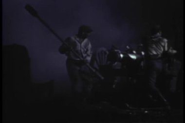 askerlerin savaş topu İç Savaşı sırasında yükleme tarihi canlandırma