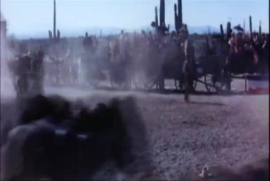 Arkadan Görünüş rodeo atların bucking oluğu, 1960'larda girme