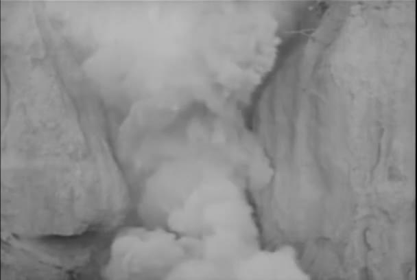 Výbuchu Kouř Vlající Kaňonu Roce 1930 — Stock video