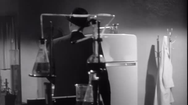 실험실 1950 — 비디오