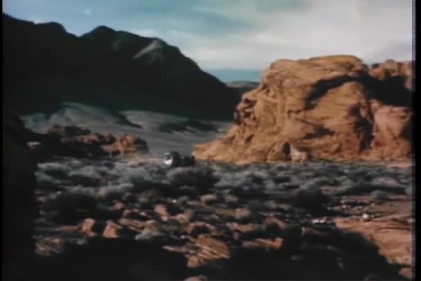 Długie Ujęcie Przewozu Konia Podróży Dolinę Nevada — Wideo stockowe